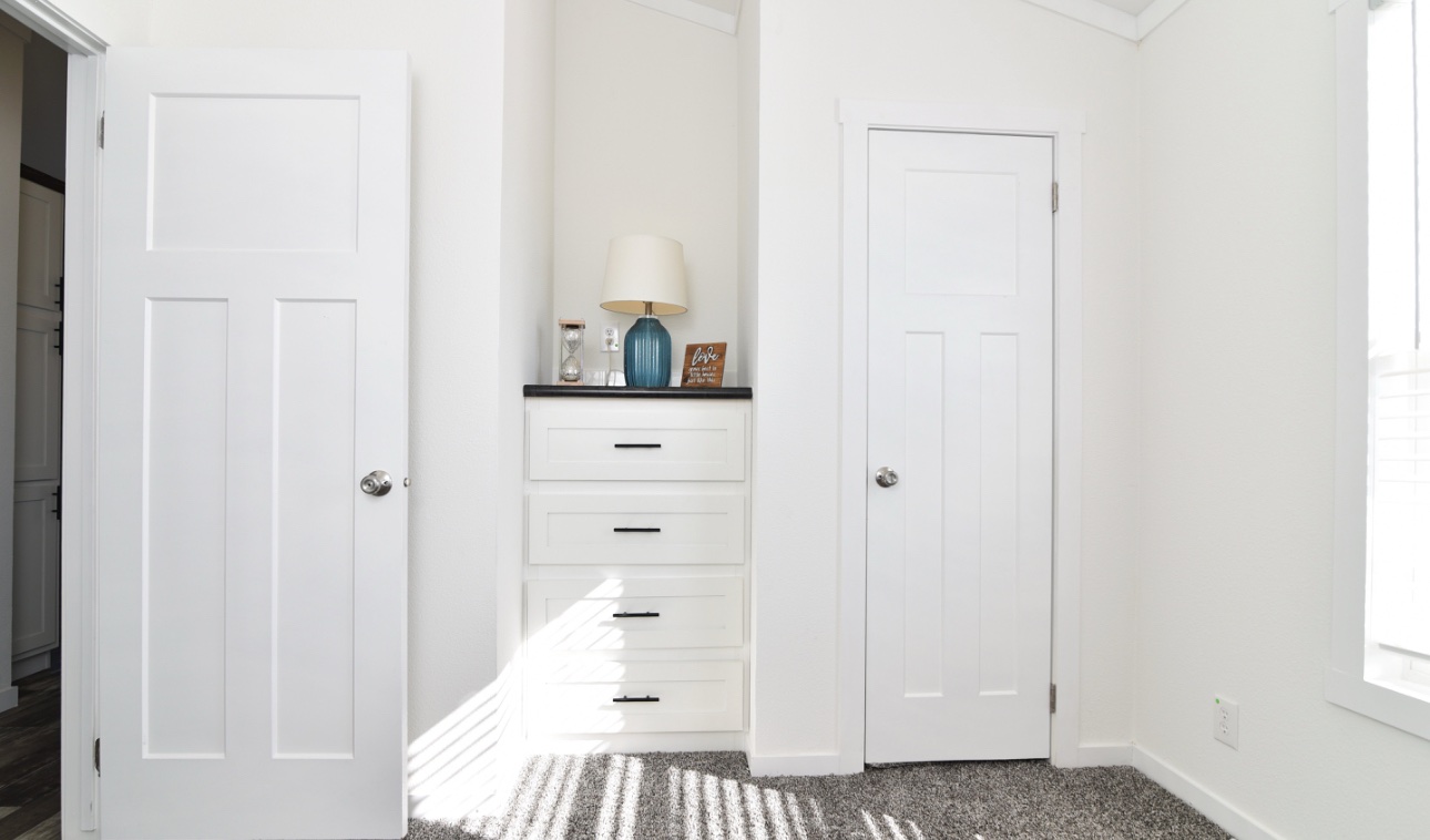 Petersburg - Image 10