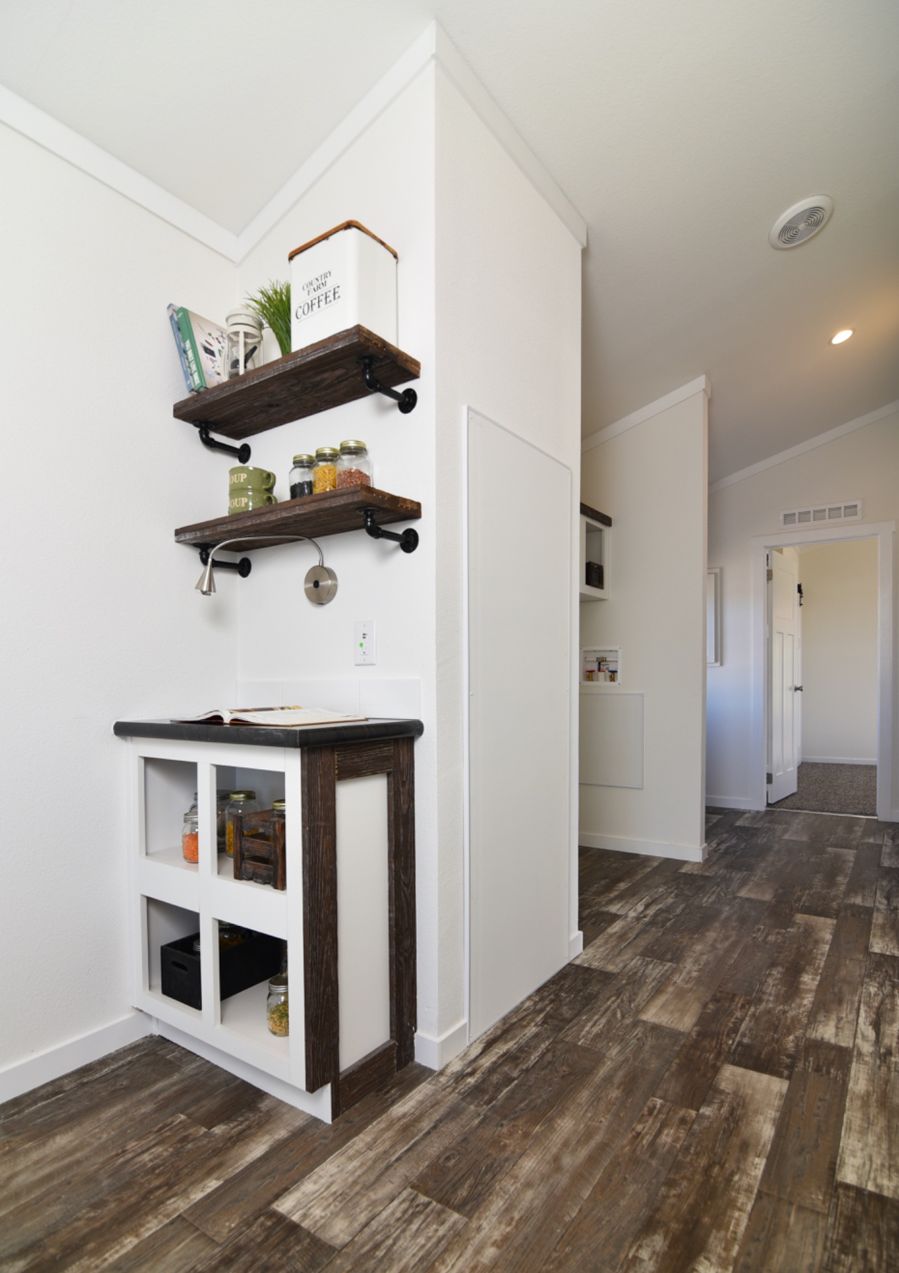 Petersburg - Image 16